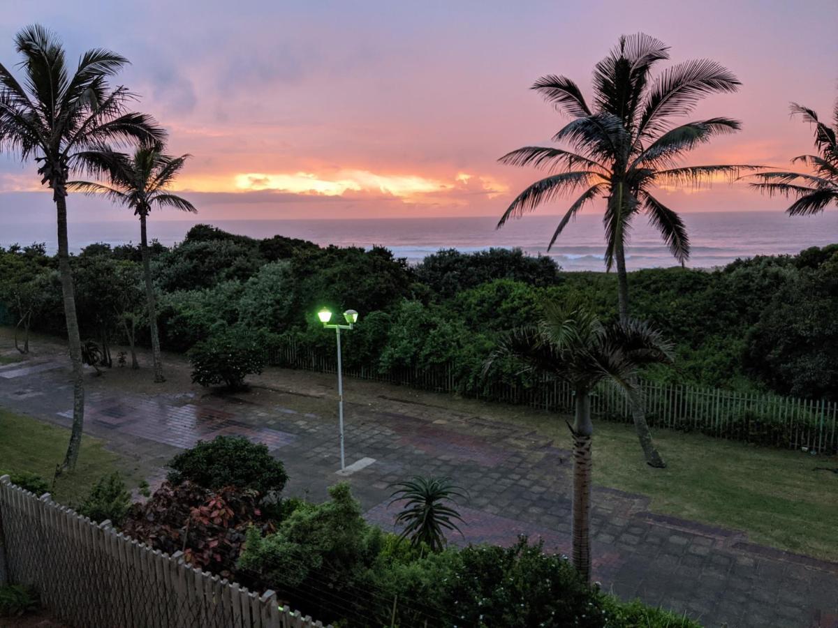 Capri24 - Modern Apartment Overlooking The Sea Amanzimtoti Extérieur photo